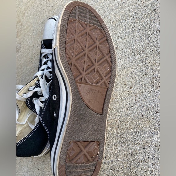 Black Converse low tops - Picture 5 of 6